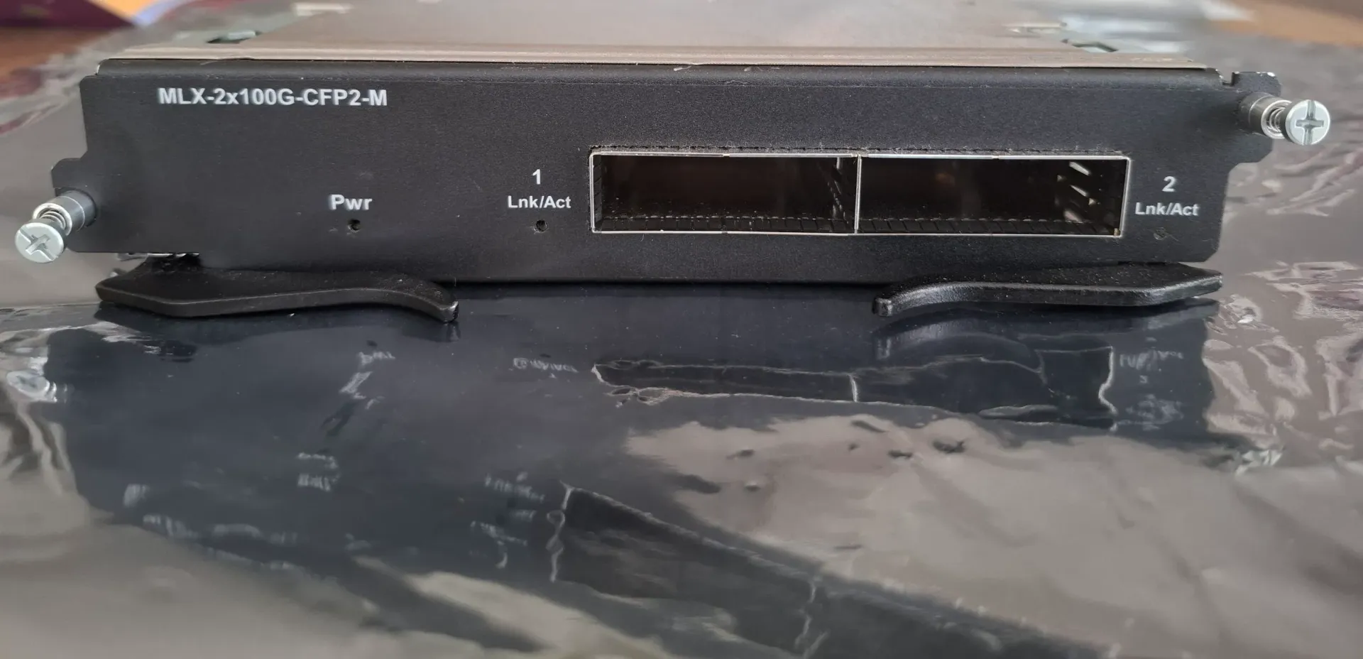 [BR-MLX-100GX2-CFP2-M] Brocade BR-MLX-100Gx2-CFP2-X2 / 2M Routes / MLXe 2 port 100GbE (X2)